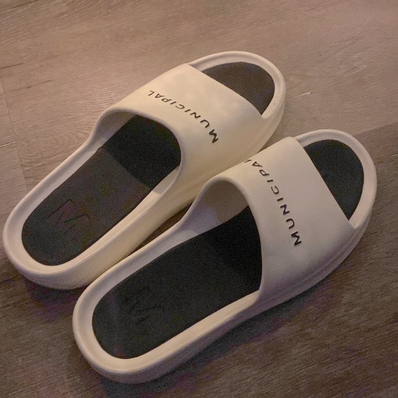 NWT [Municipal] Podium M.Float Slides Sandals White/Black Men’s Sz 11 w Dustbag! - Picture 6 of 15